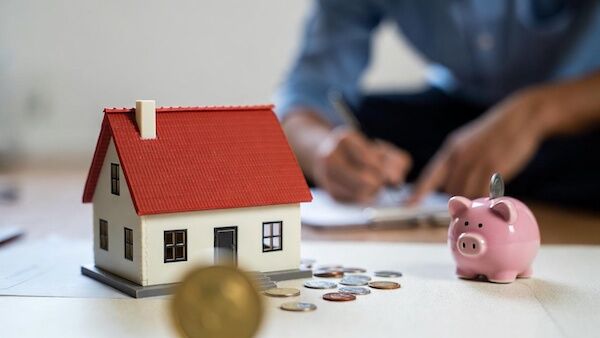 COMPRARE CASA DA PRIVATO: quanto serve davvero? Guida completa al Budget reale